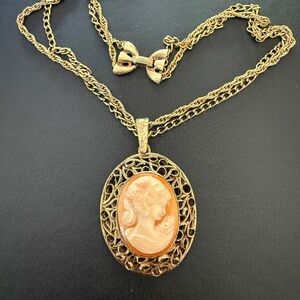 Elegant Golden Tone Cameo Pendant and Necklace
